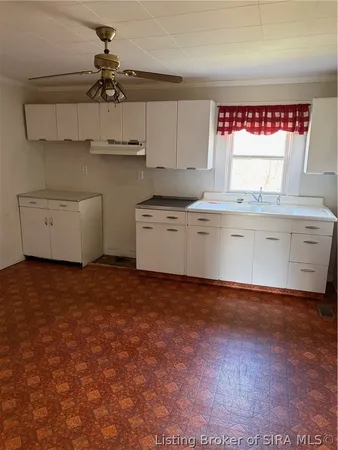 $89,999 | 2621 South Alexander Street, Lexington, IN 47138