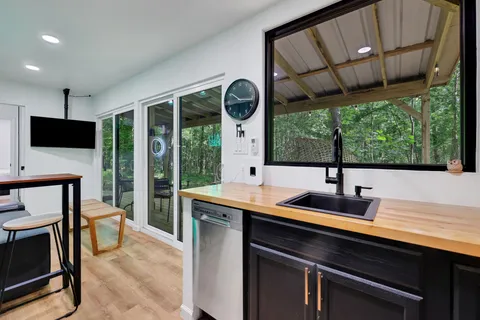 $235,000 | 275 Fairview East, Livingston, TX 77351