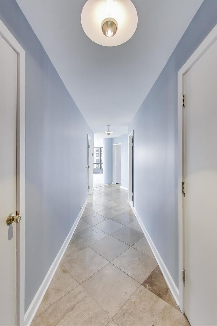5415 North Sheridan Road, Unit 1401 Chicago, IL 60640 - Photo 8 of 46