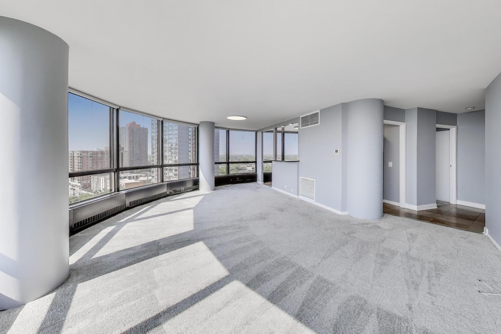 5415 North Sheridan Road, Unit 1401 Chicago, IL 60640 - Photo 10 of 46 a view of a garage
