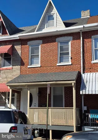 $1,800 | 537 Windsor Street, Reading, PA 19601