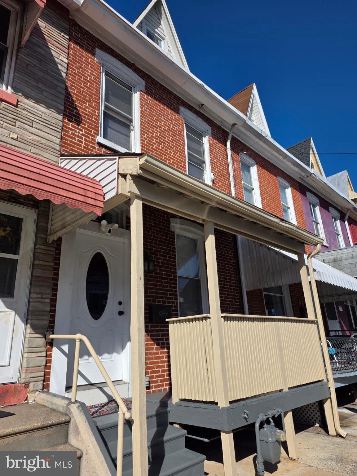 537 Windsor Street Reading, PA 19601 - Photo 2 of 16