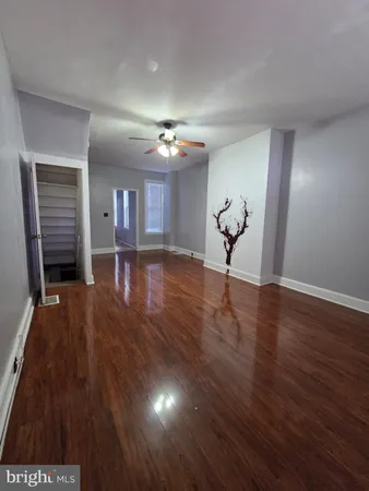 $1,800 | 537 Windsor Street, Reading, PA 19601