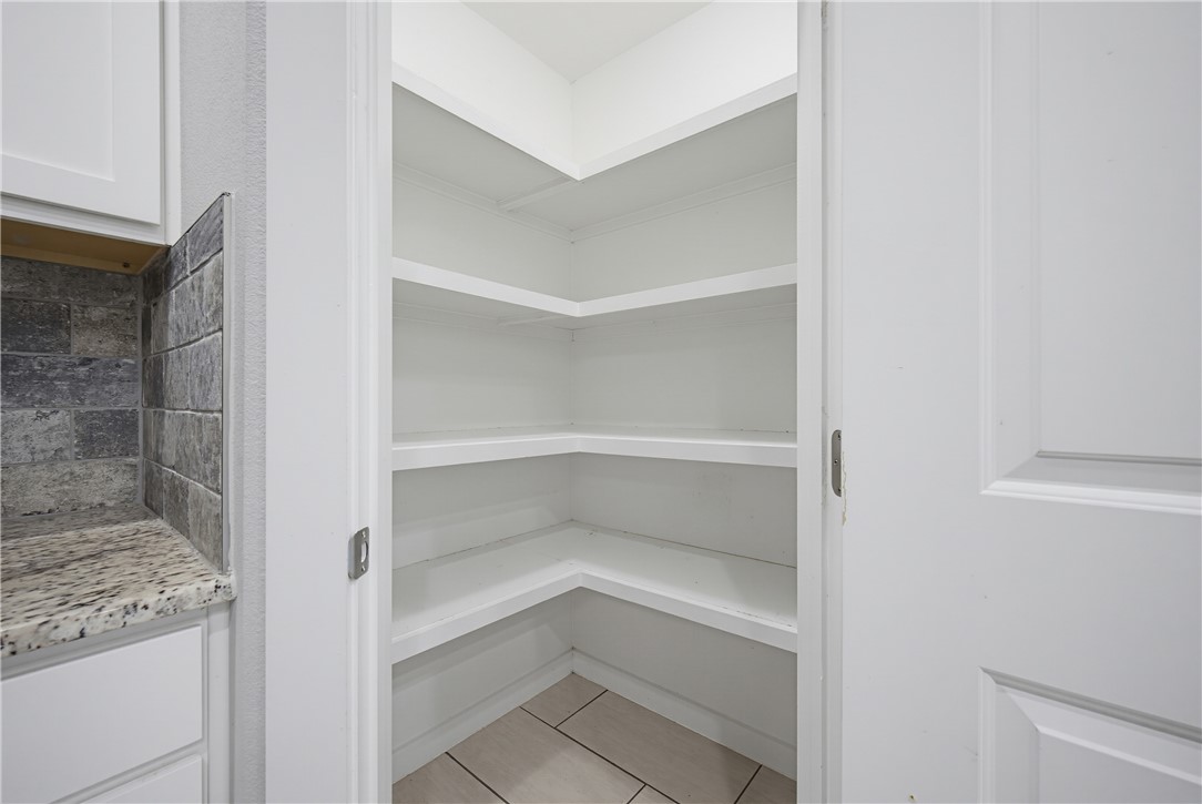 1012 Pasadena Street Portland, TX 78374 - Photo 10 of 25