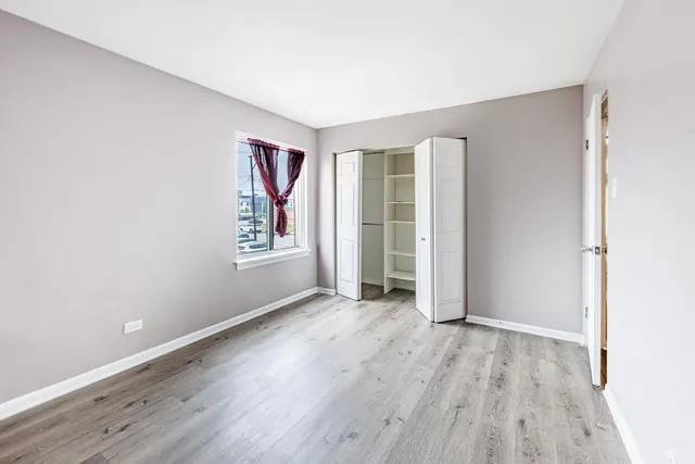 $149,999 | 9516 Kildare Avenue, Unit 2N, Oak Lawn, IL 60453