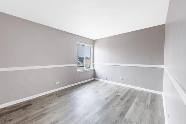 $149,999 | 9516 Kildare Avenue, Unit 2N, Oak Lawn, IL 60453