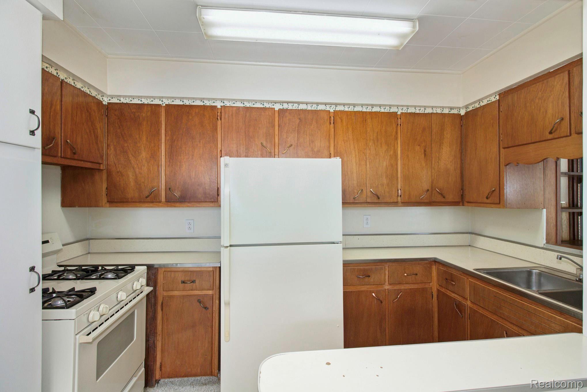 5531 Belsay Road Grand Blanc, MI 48439 - Photo 3 of 21 IMG_8824_5.jpg
