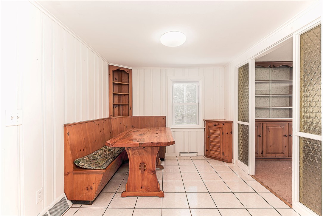 243 South Woody Hill Road Westerly, RI 02891 - Photo 13 of 48