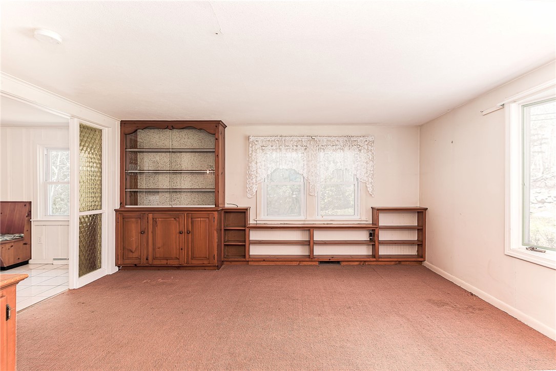 243 South Woody Hill Road Westerly, RI 02891 - Photo 22 of 48