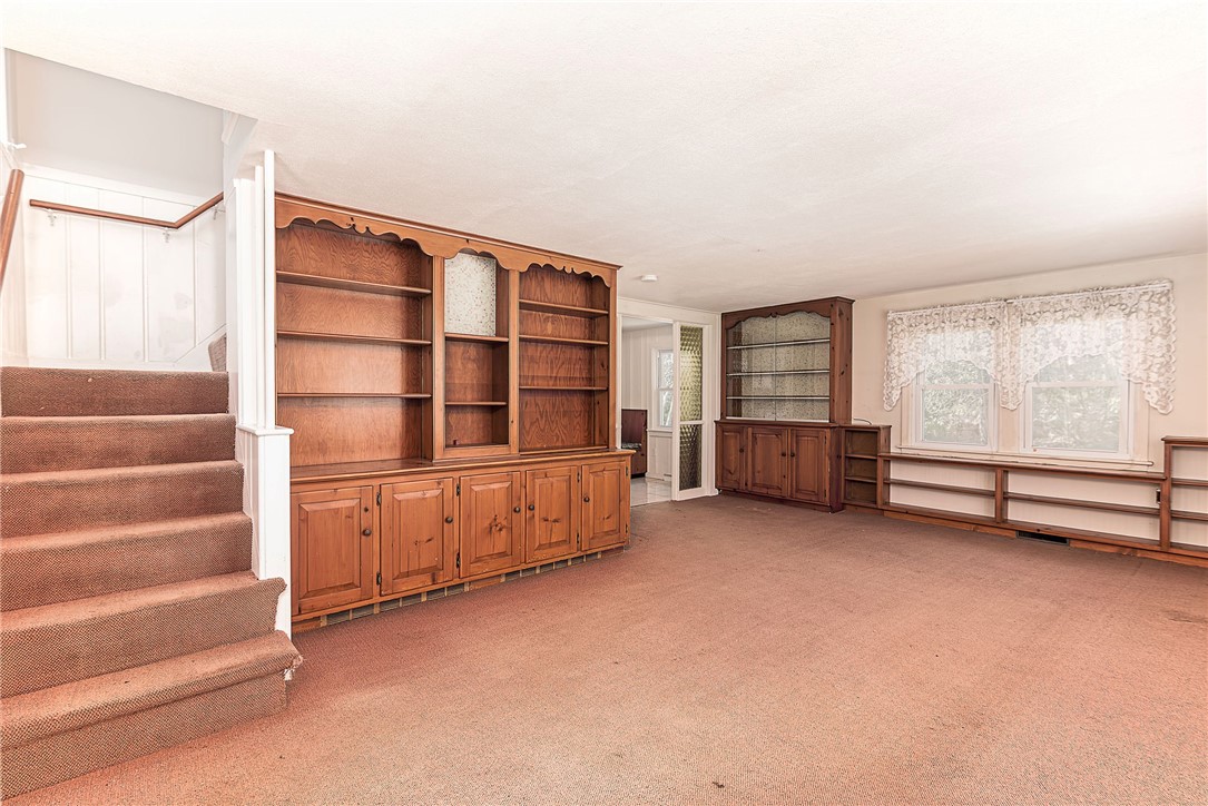 243 South Woody Hill Road Westerly, RI 02891 - Photo 23 of 48