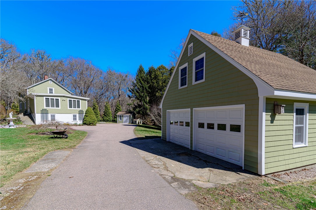 243 South Woody Hill Road Westerly, RI 02891 - Photo 3 of 48