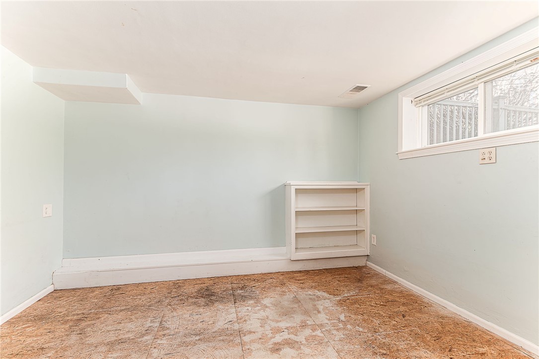 243 South Woody Hill Road Westerly, RI 02891 - Photo 33 of 48