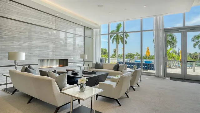 $2,900,000 | 1155 North Gulfstream Avenue, Unit 1704, Sarasota, FL 34236