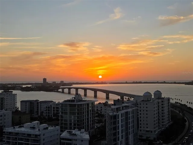 $2,900,000 | 1155 North Gulfstream Avenue, Unit 1704, Sarasota, FL 34236