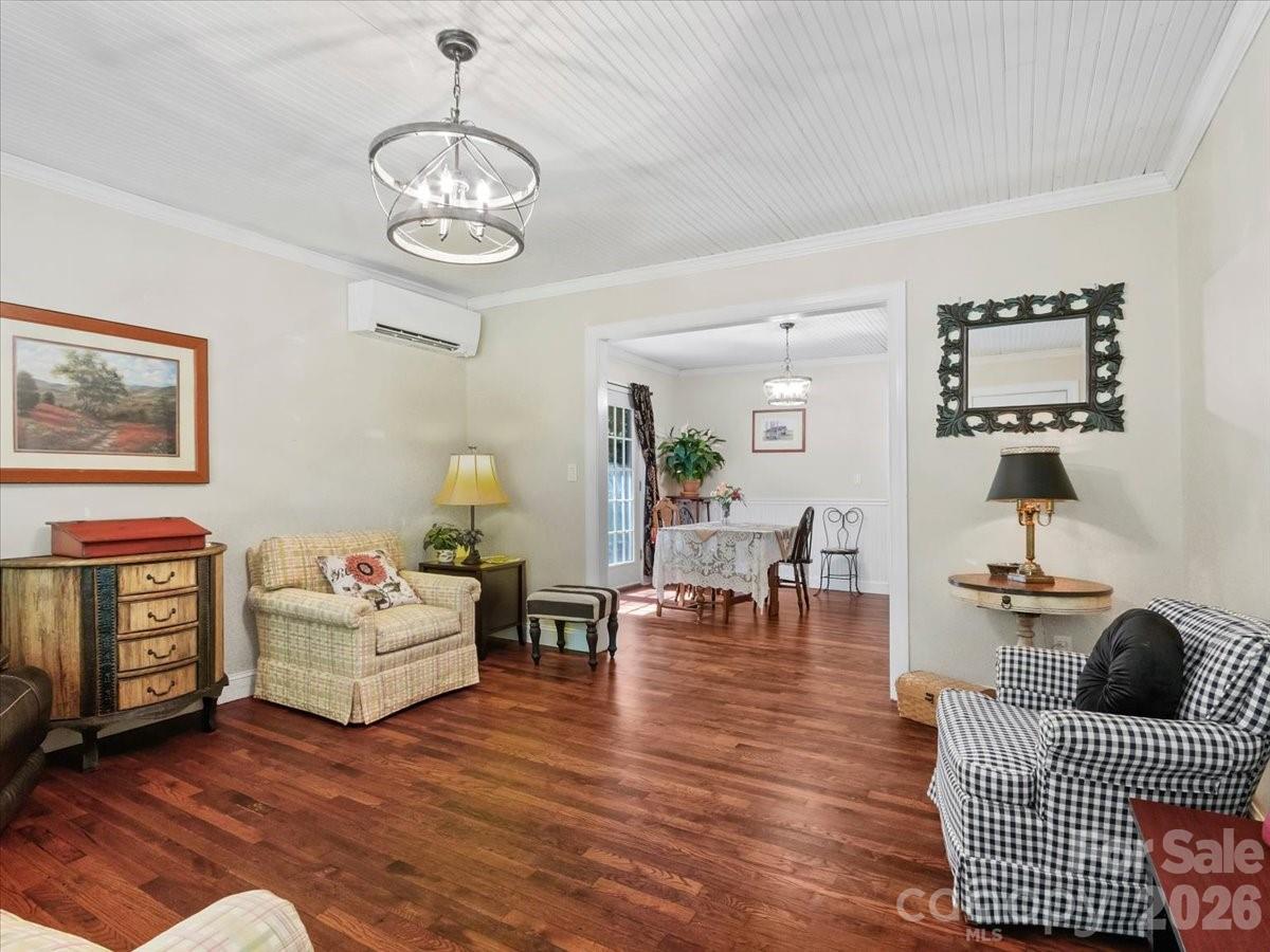 9130 Double Island Road Green Mountain, NC 28740 - Photo 5 of 40