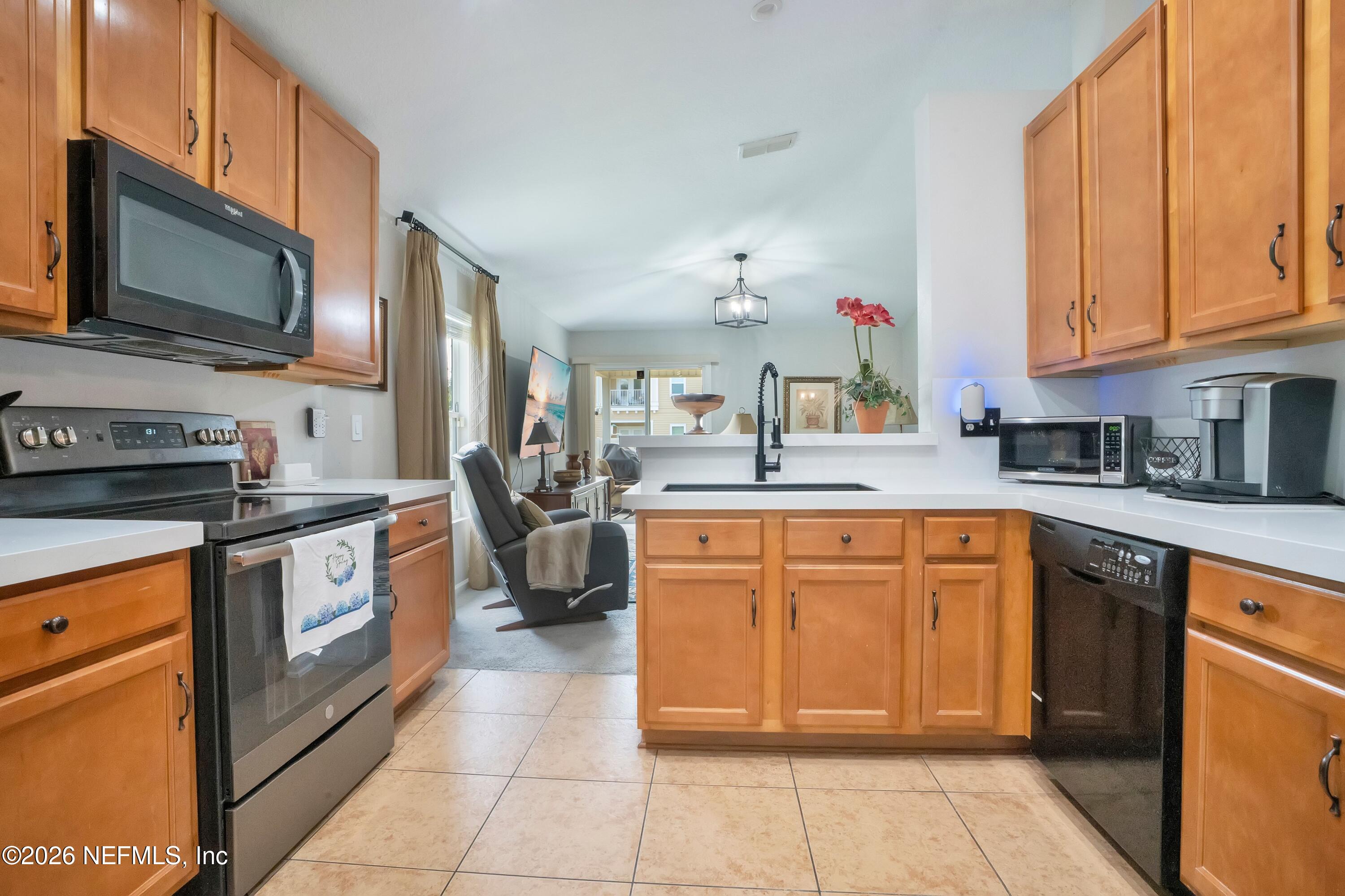 152 Old Hickory Forest Road St. Augustine, FL 32084 - Photo 14 of 49 Opens to Family Room
