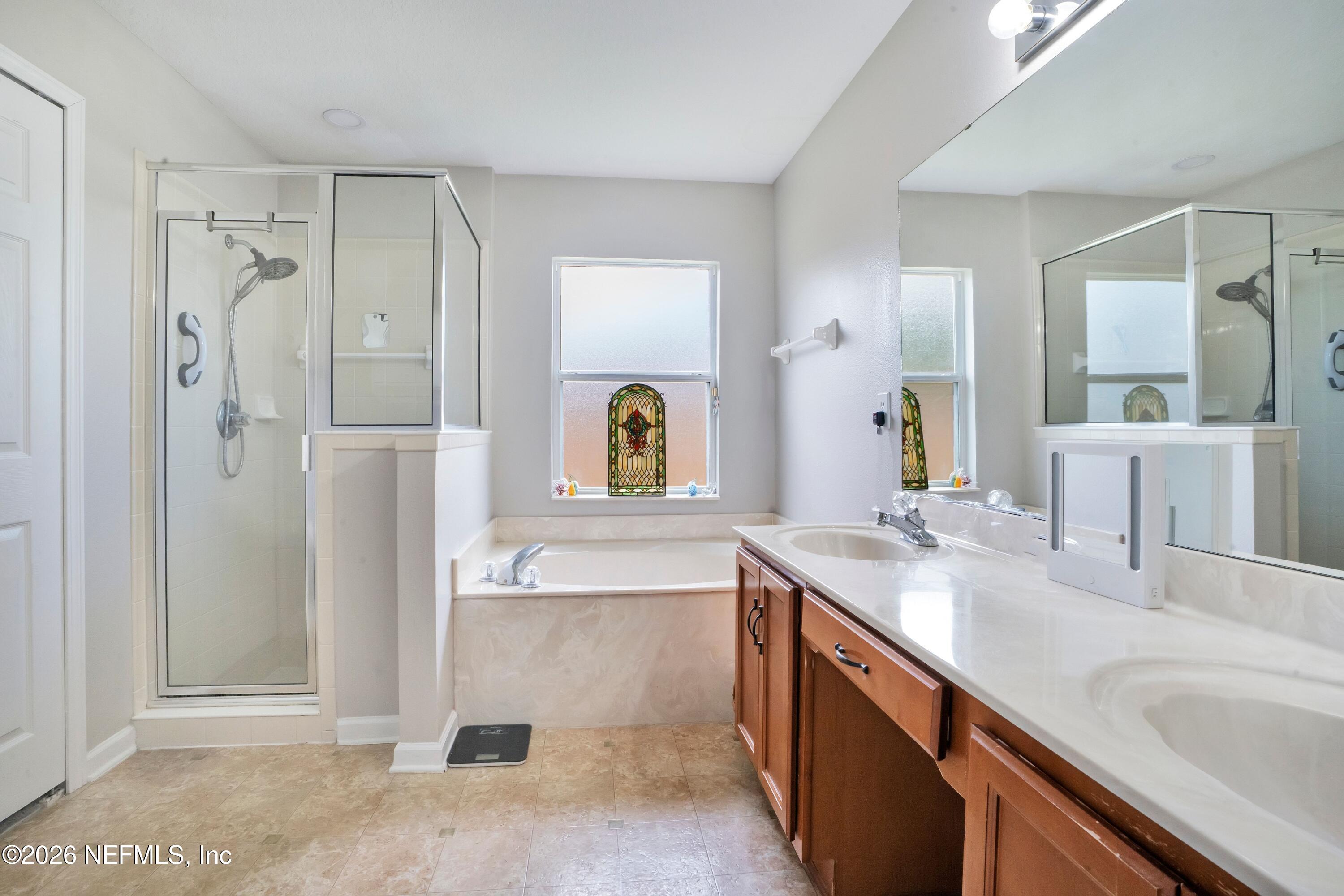 152 Old Hickory Forest Road St. Augustine, FL 32084 - Photo 22 of 49 Primary Bath