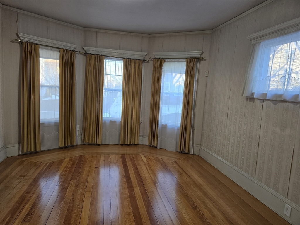 44 Walnut Street Everett, MA 02149 - Photo 6 of 41