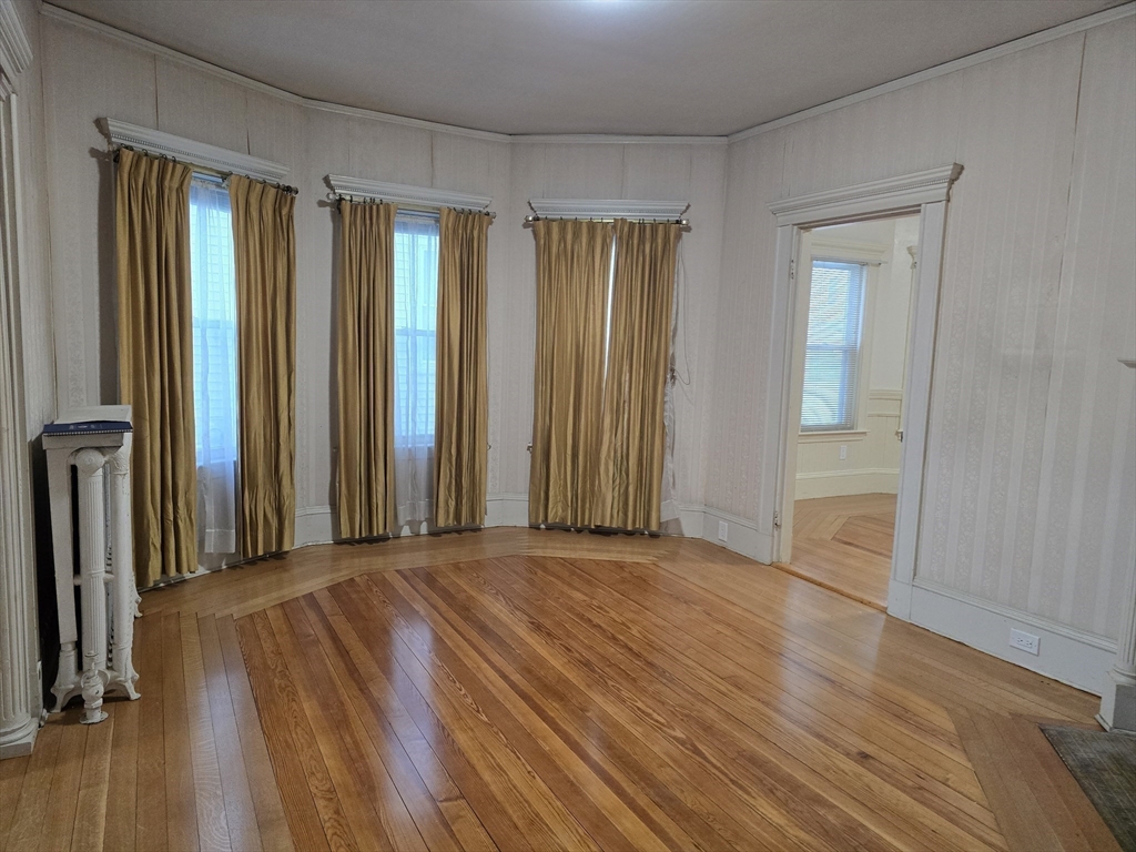 44 Walnut Street Everett, MA 02149 - Photo 9 of 41