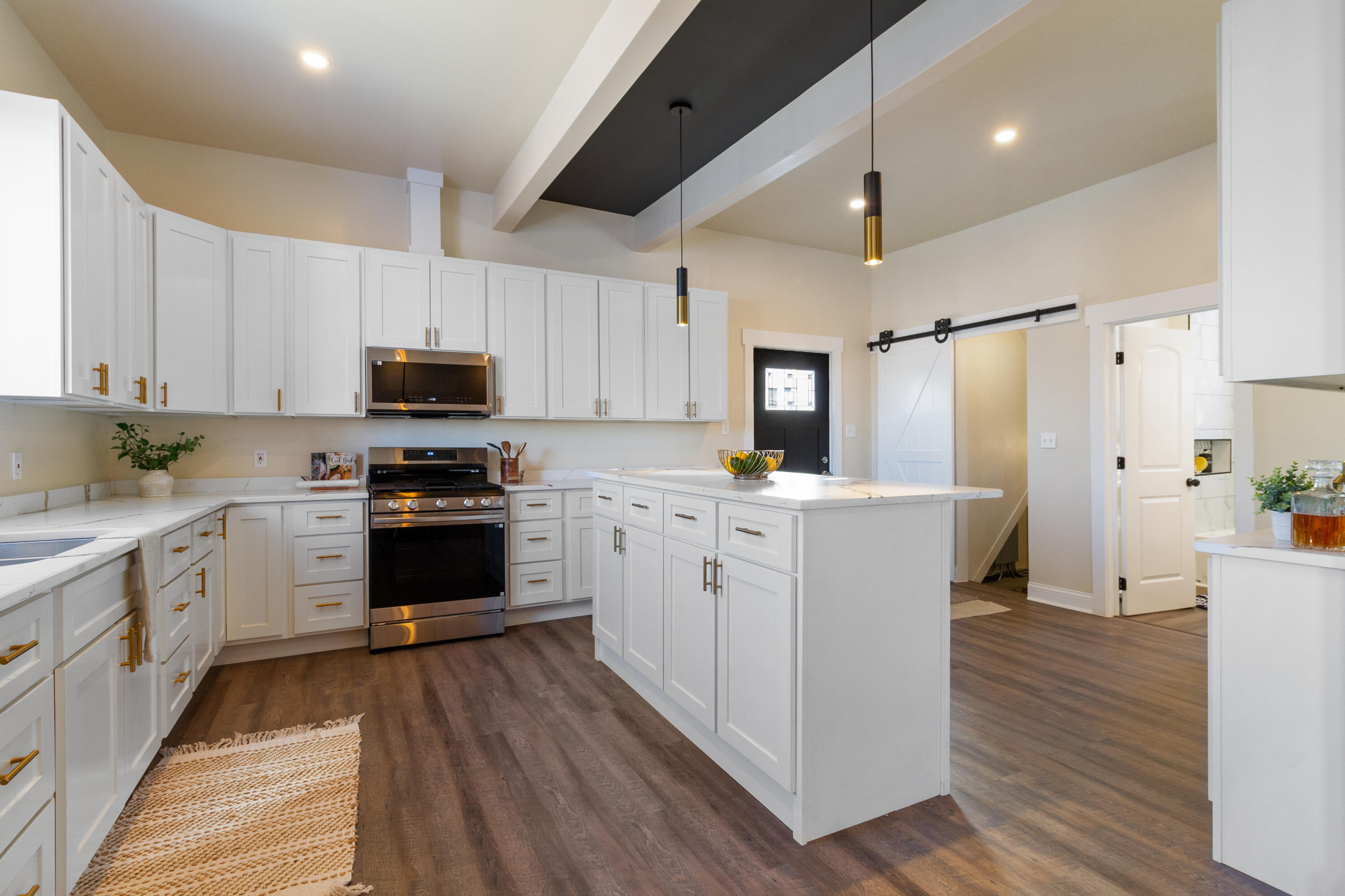 20 Rimbach Street Hammond, IN 46320 - Photo 10 of 29 3000x2000