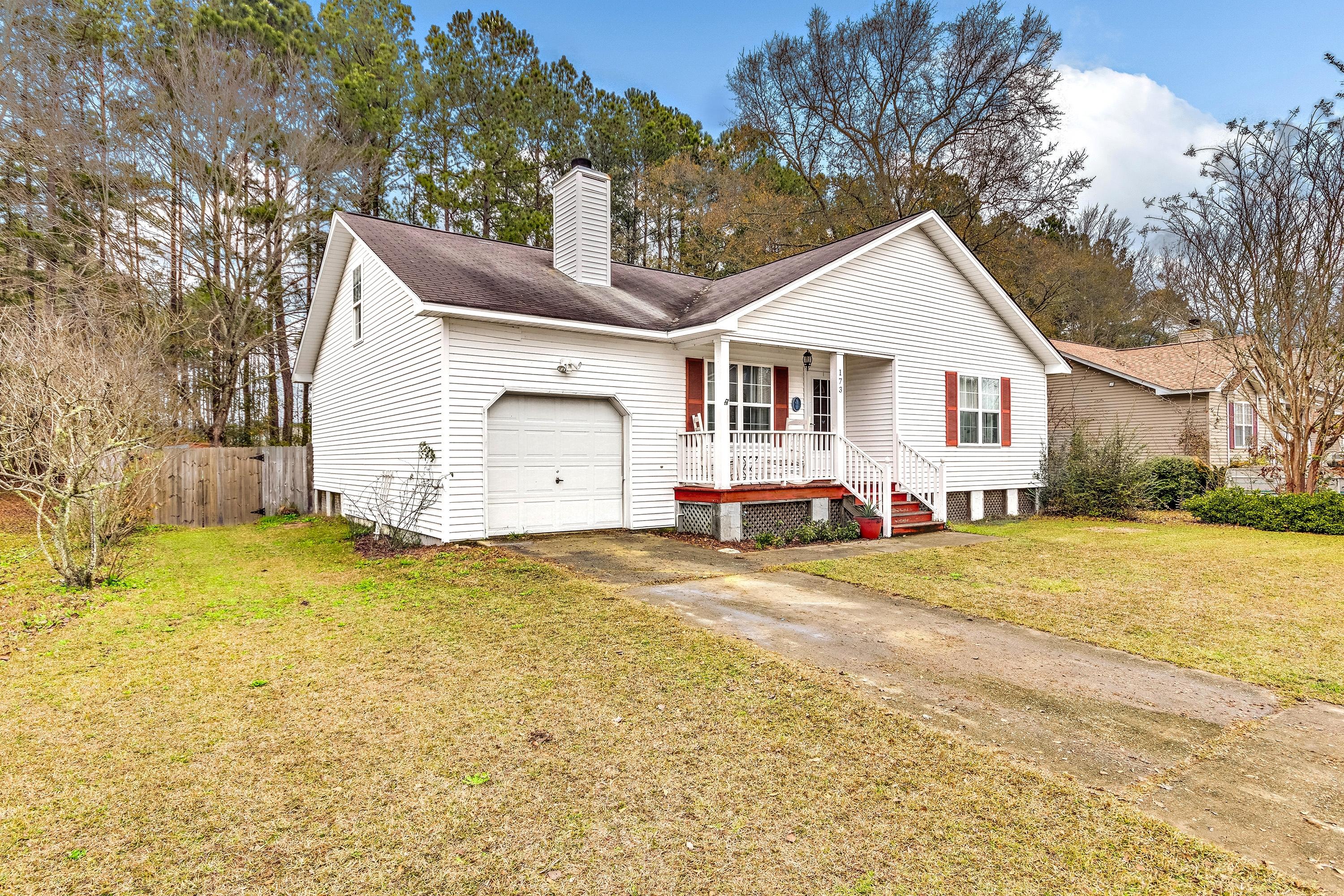 173 Iron Road Summerville, SC 29486 - Photo 2 of 25 2 (1)
