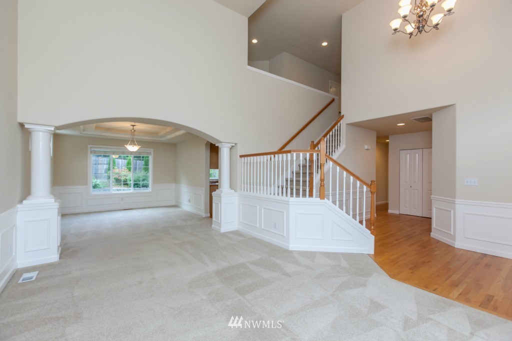 415 210 Street Southeast Bothell, WA 98021 - Photo 2 of 19