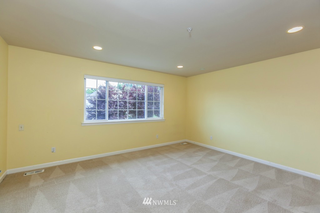 415 210 Street Southeast Bothell, WA 98021 - Photo 13 of 19