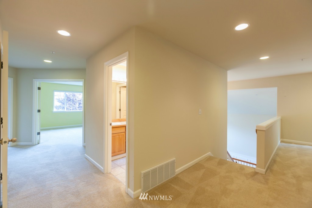 415 210 Street Southeast Bothell, WA 98021 - Photo 16 of 19