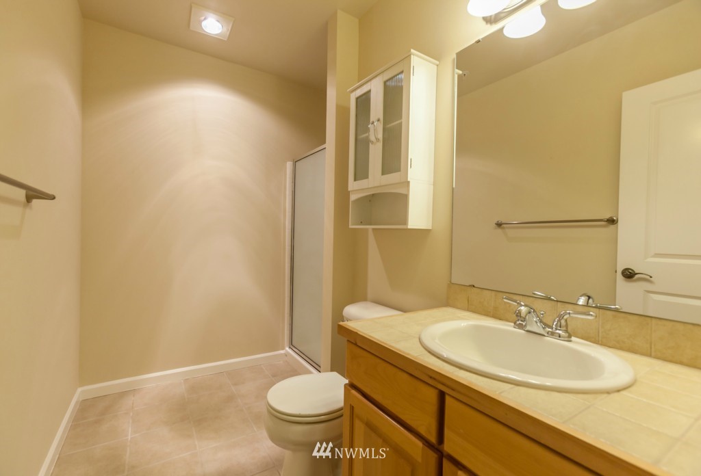 415 210 Street Southeast Bothell, WA 98021 - Photo 17 of 19