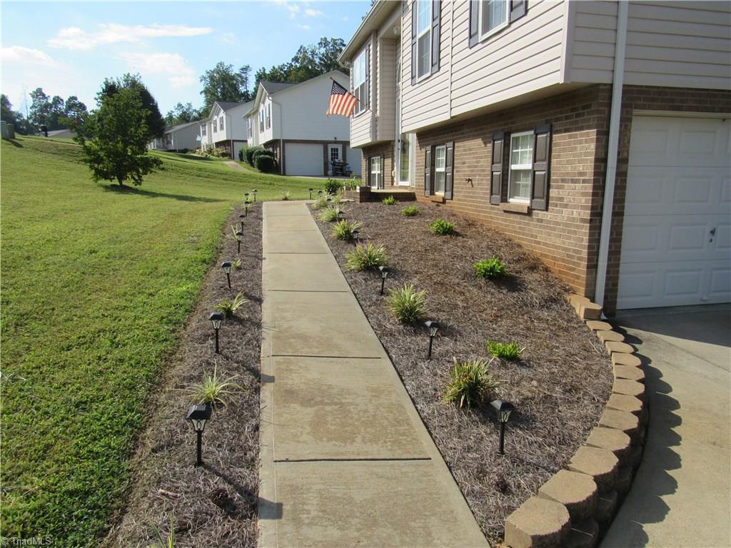 1115 Laurel Crest Road King, NC 27021 - Photo 3 of 24 Gallery Image 3