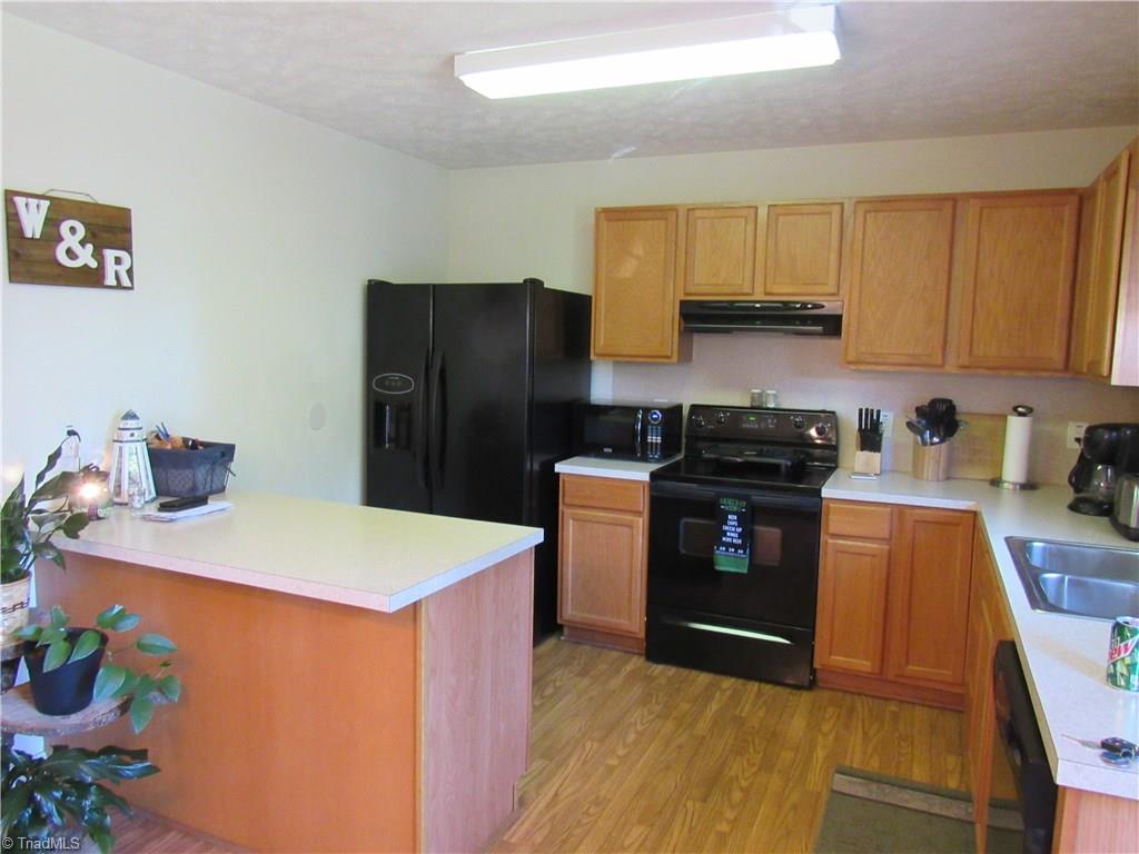 1115 Laurel Crest Road King, NC 27021 - Photo 5 of 24 Gallery Image 5