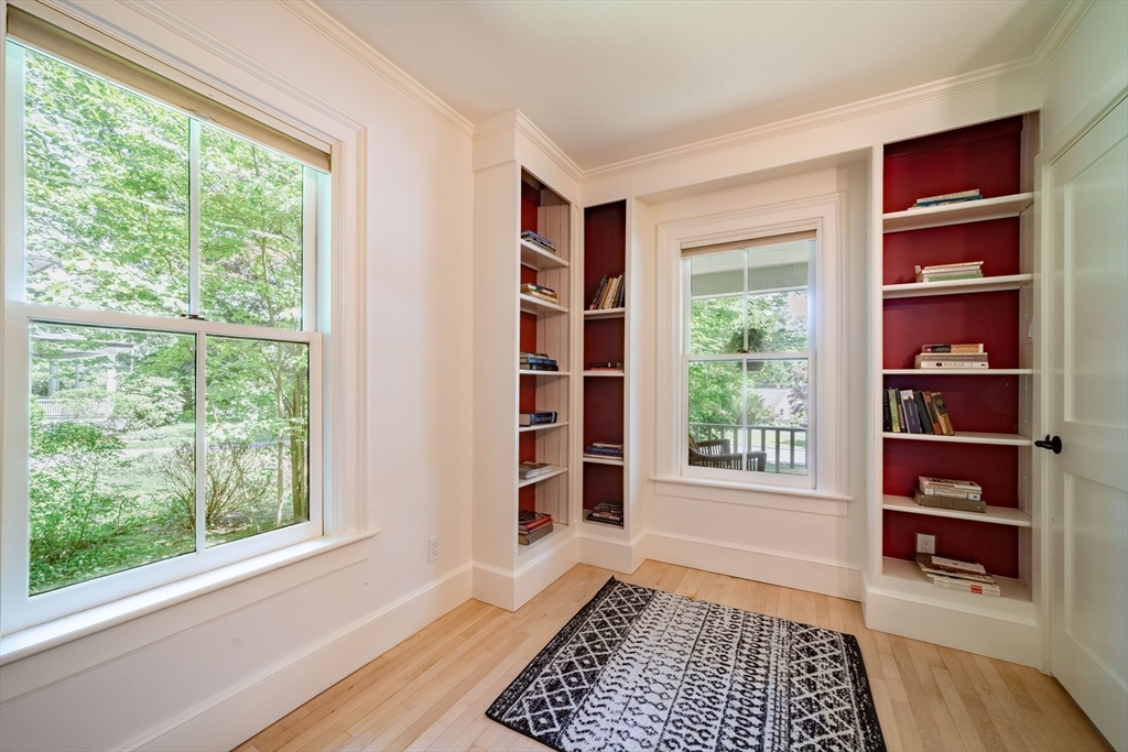 114 South Main Street Northampton, MA 01062 - Photo 18 of 42