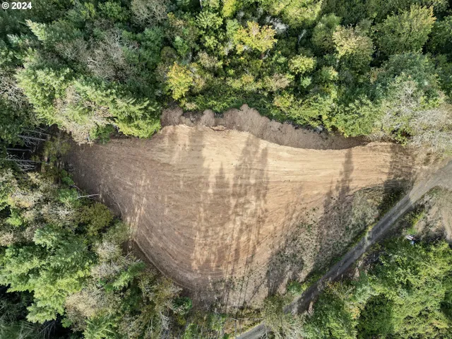 $659,000 | 24977 Sturtevant Drive, Veneta, OR 97487