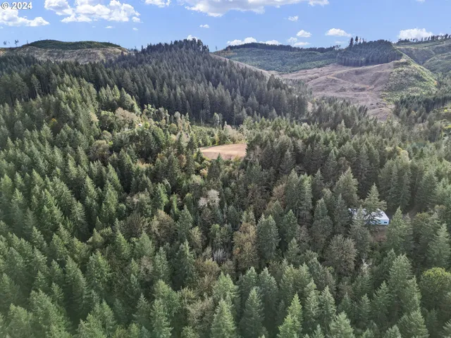 $659,000 | 24977 Sturtevant Drive, Veneta, OR 97487