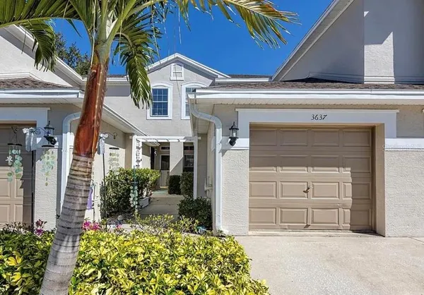 a house view with a outdoor space