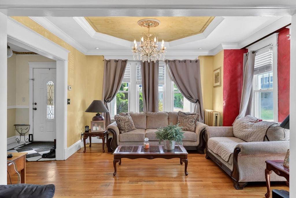 14 Herman Street Springfield, MA 01108 - Photo 8 of 42