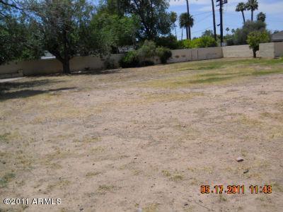 345 West Bethany Home Road, Unit 18 Phoenix, AZ 85013 - Photo 2 of 9 lot