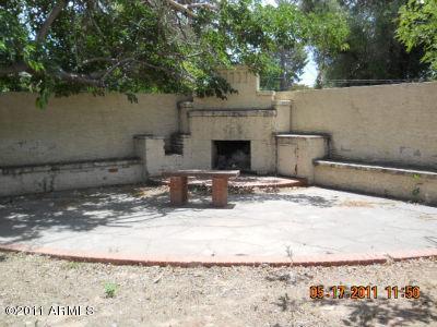 345 West Bethany Home Road, Unit 18 Phoenix, AZ 85013 - Photo 3 of 9 Back Corner of Lot