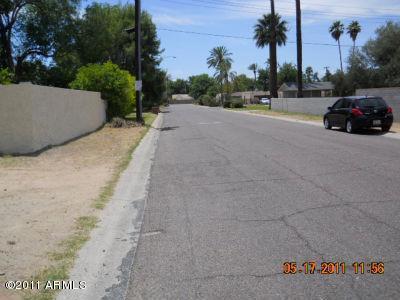345 West Bethany Home Road, Unit 18 Phoenix, AZ 85013 - Photo 9 of 9 street