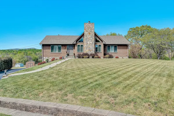 $537,500 | 384 Deer Haven Drive, Roanoke, VA 24012