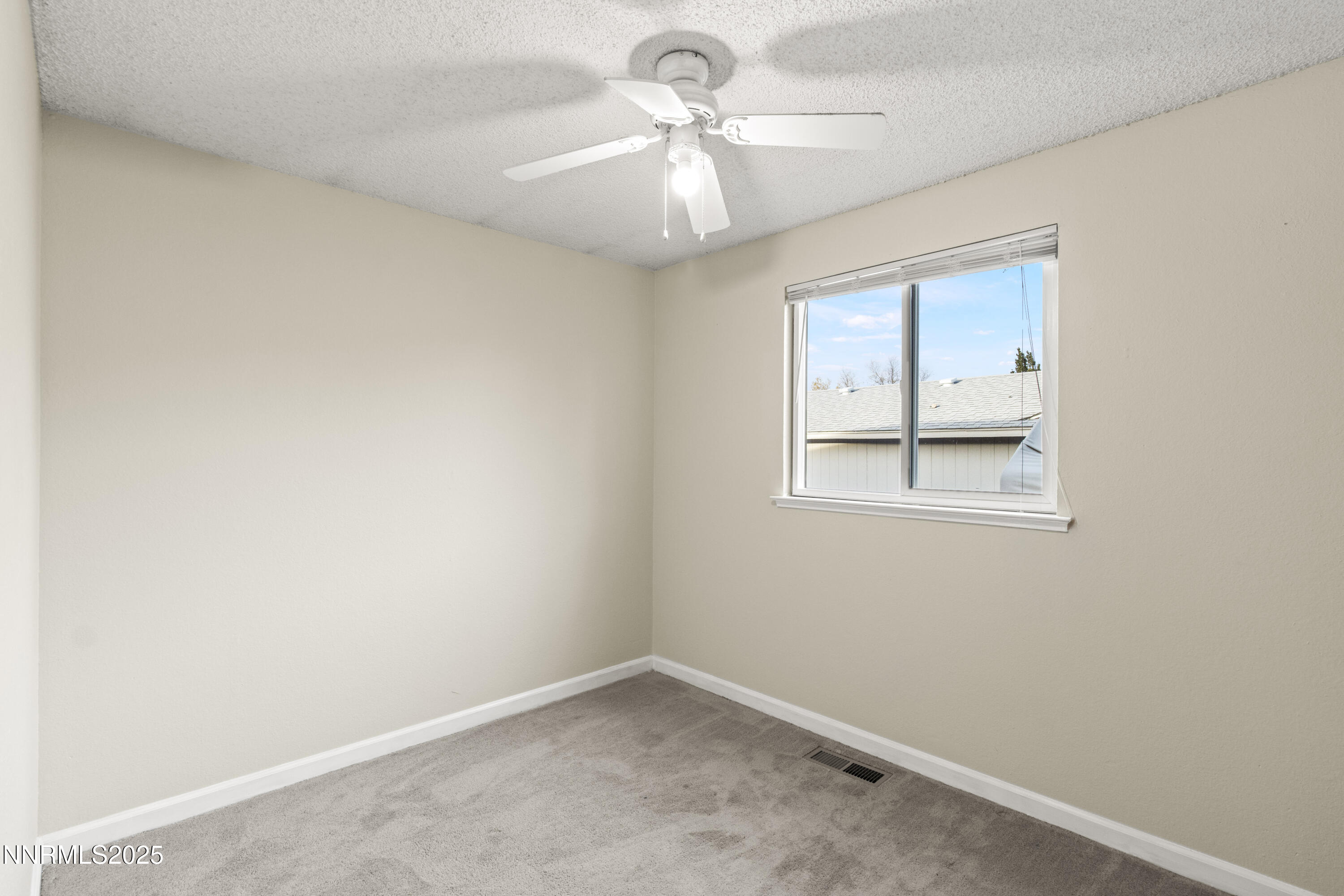 10070 Obsidian Drive Reno, NV 89506 - Photo 15 of 21 10070 Obsidian Dr 16