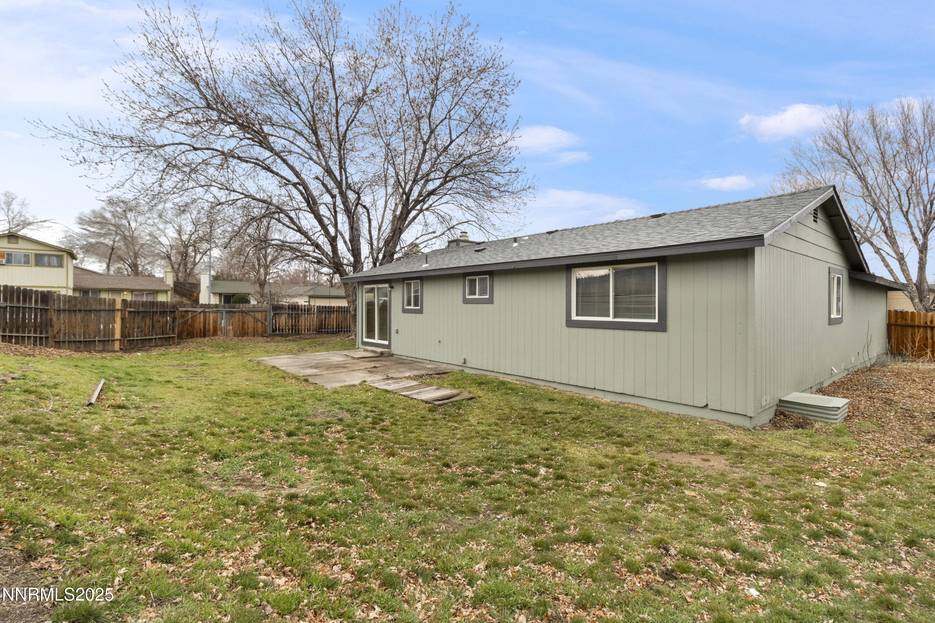10070 Obsidian Drive Reno, NV 89506 - Photo 4 of 21 10070 Obsidian Dr Updated 07