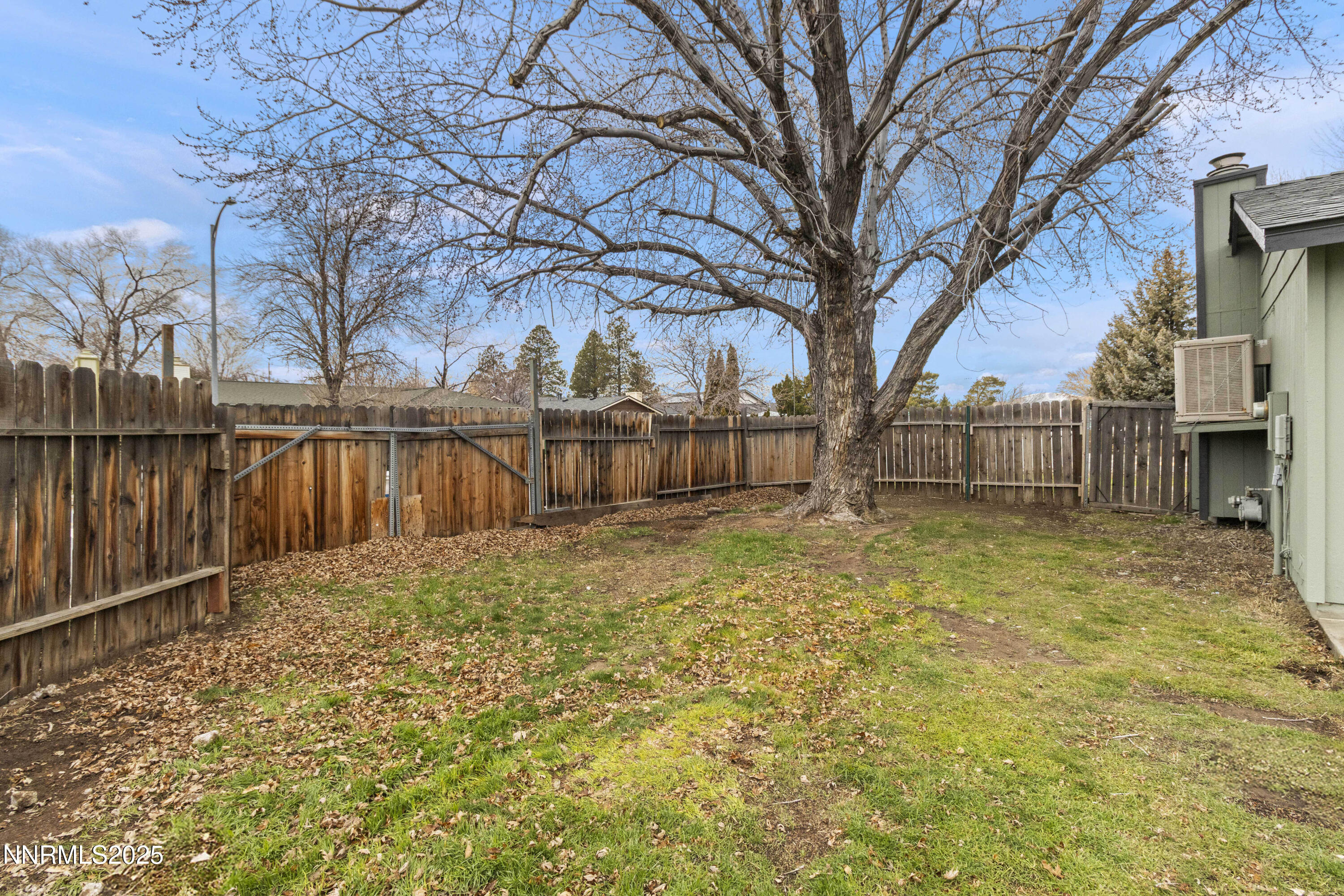 10070 Obsidian Drive Reno, NV 89506 - Photo 5 of 21 10070 Obsidian Dr Updated 09