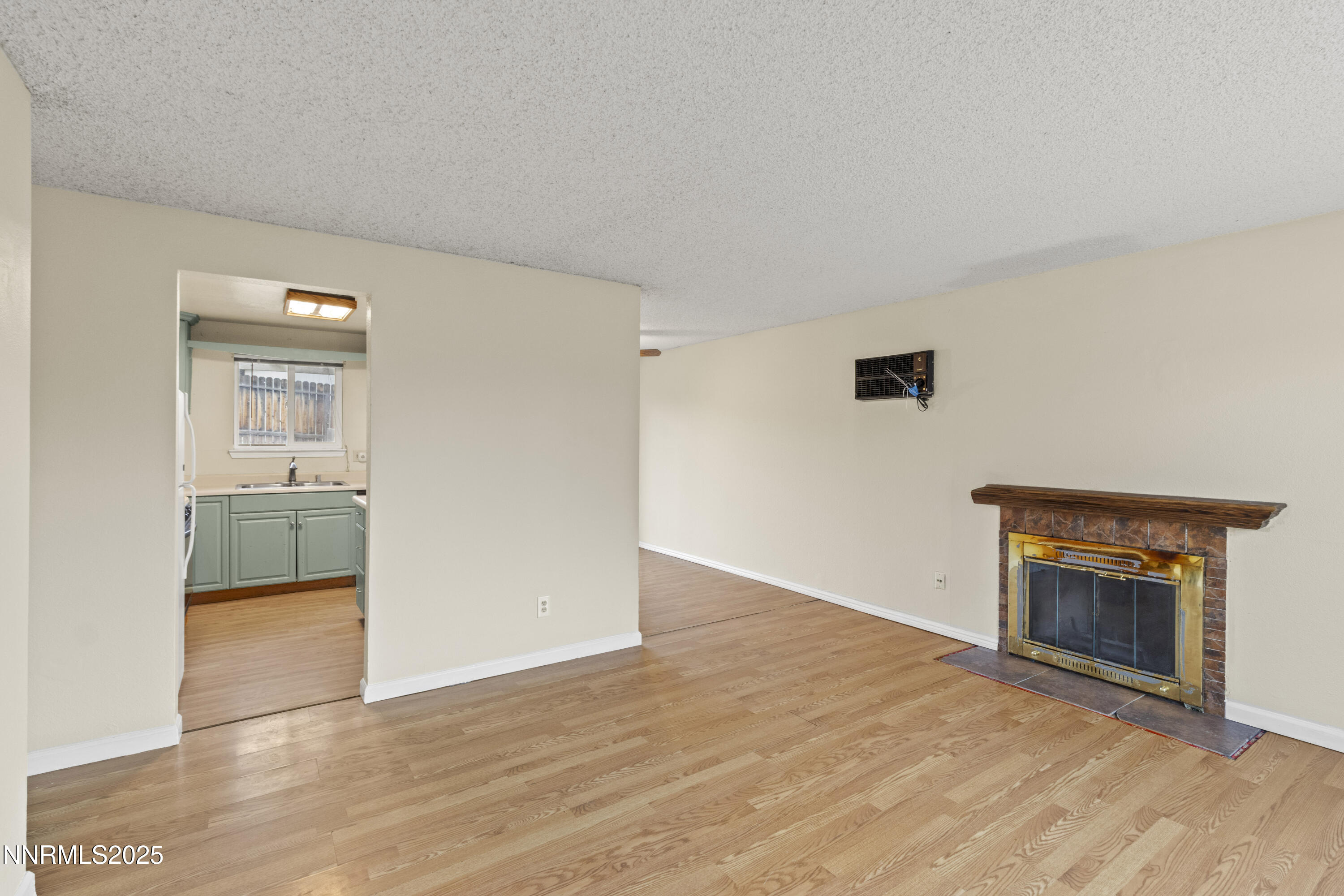 10070 Obsidian Drive Reno, NV 89506 - Photo 9 of 21 10070 Obsidian Dr 05