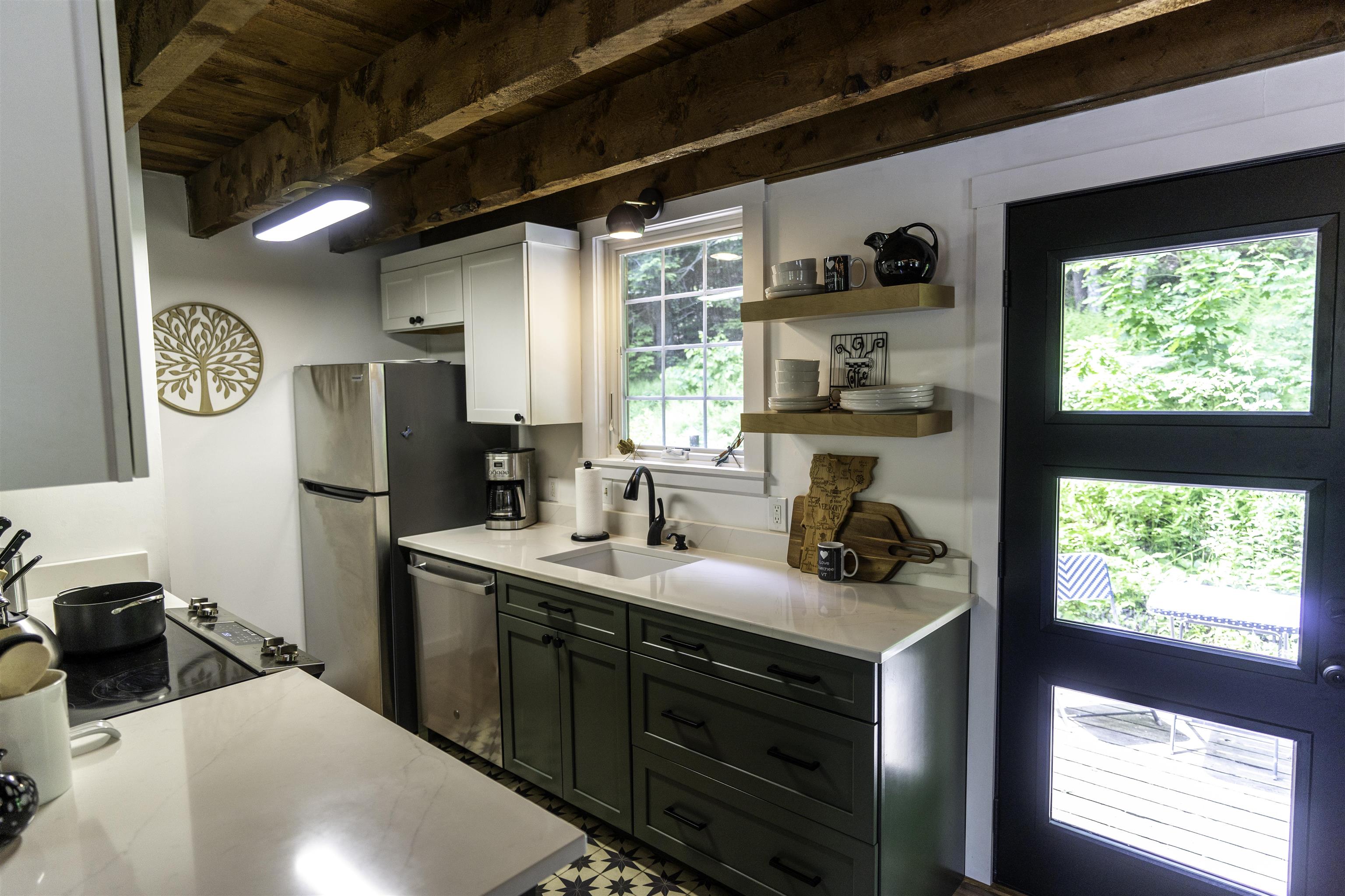 574 Willard Road, Unit 1A Hartford, VT 05059 - Photo 3 of 41 Gallery Image 3
