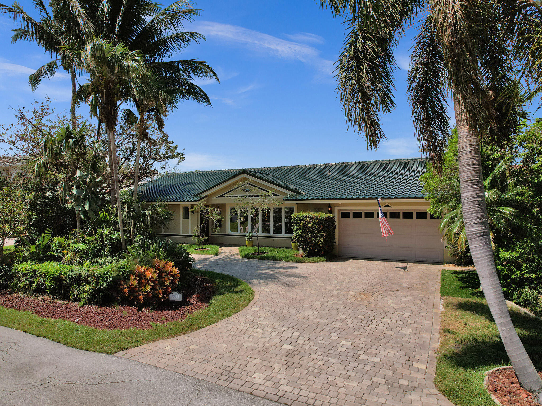 3811 Northeast 26th Avenue Lighthouse Point, FL 33064 - Photo 2 of 34 DJI_0707