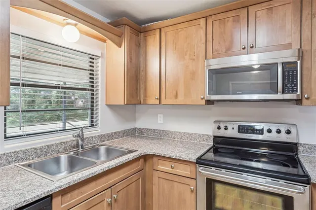 $352,500 | 717 Bonnie Drive, Lakeland, FL 33803