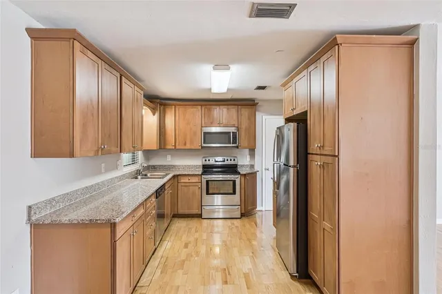 $352,500 | 717 Bonnie Drive, Lakeland, FL 33803