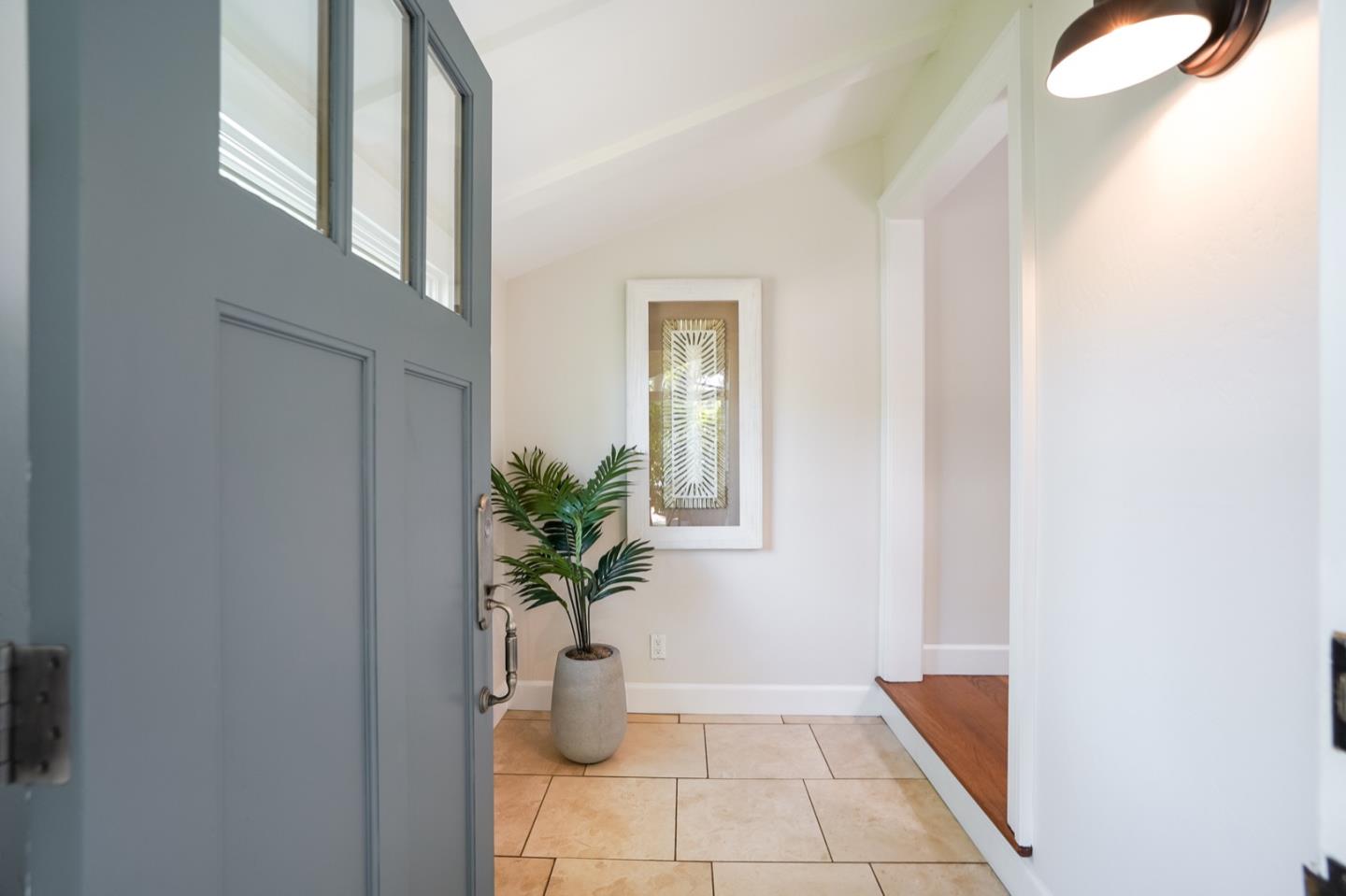 487 Chatham Road Burlingame, CA 94010 - Photo 3 of 39 Gallery Image 3