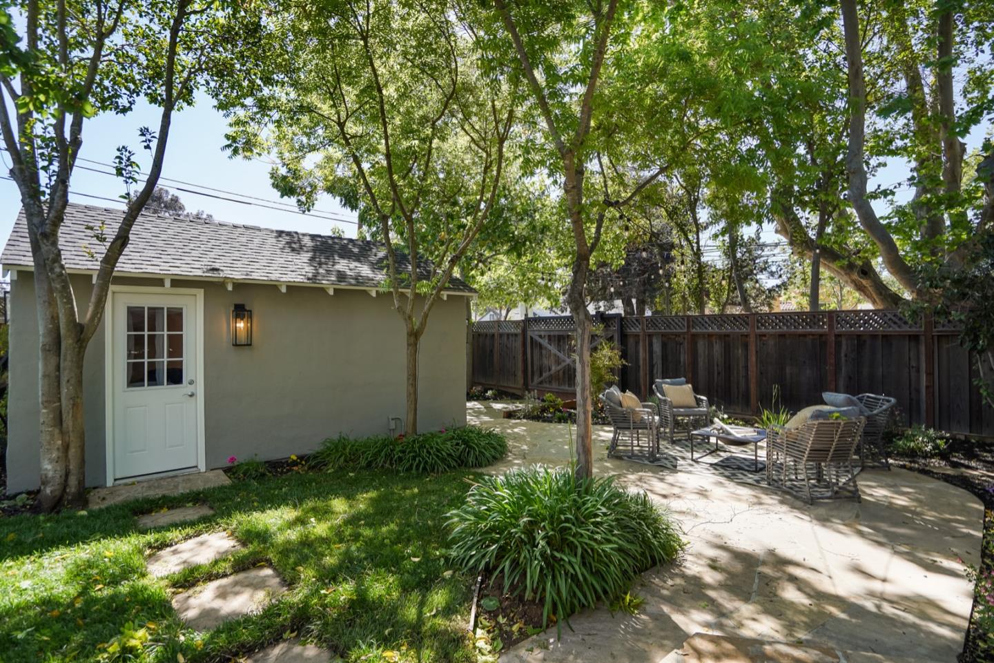 487 Chatham Road Burlingame, CA 94010 - Photo 31 of 39 Gallery Image 31